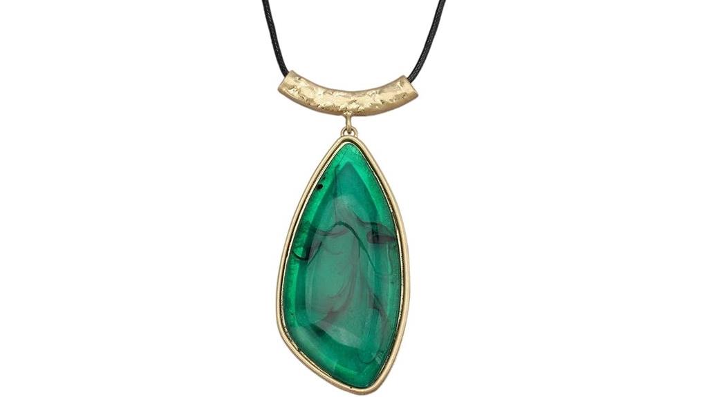 leather pendant necklace