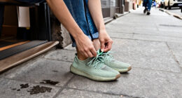 8 Best Plush Walking Sneakers for Everyday Comfort in 2027