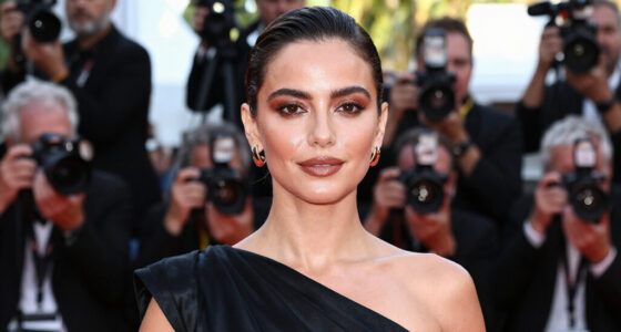 Kim Kardashian Is Literally Glowing In Her Latest Red Carpet Beauty Look
